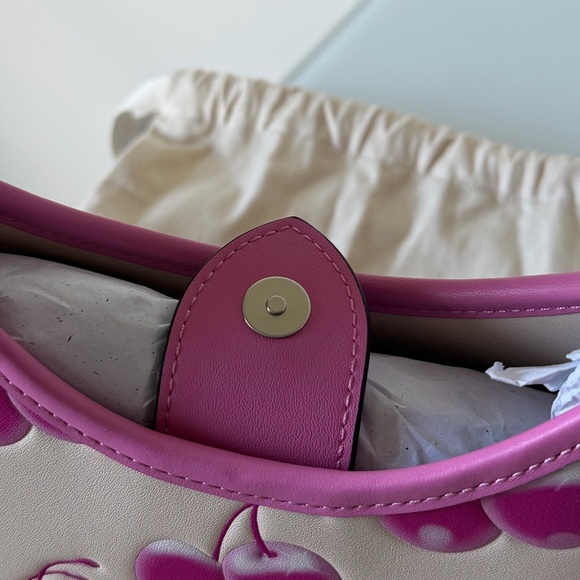 Coachtopia Pink Cherry Ergo Leather Bag - Picture 3 of 10